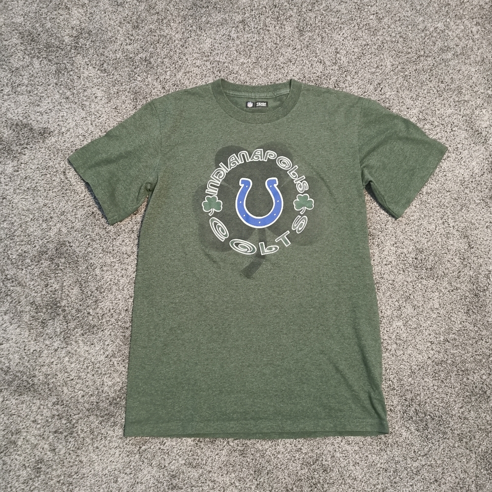 NFL Team Apparel green T-shirt Indianapolis Colts St. Patrick's day clover leaf